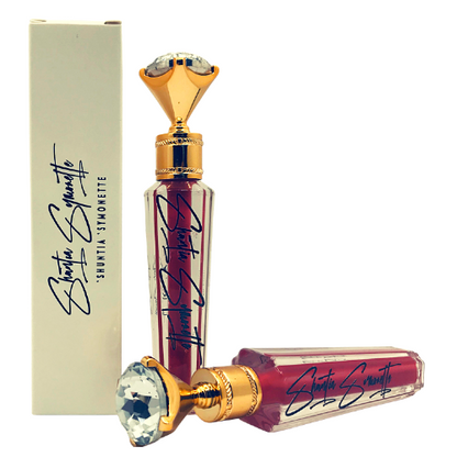 QUEEN - Shuntia Symonette